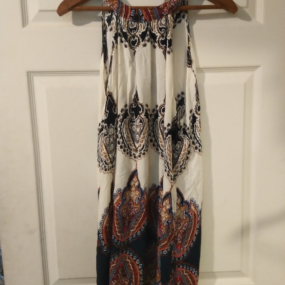 Cute sleeveless mini dress size medium